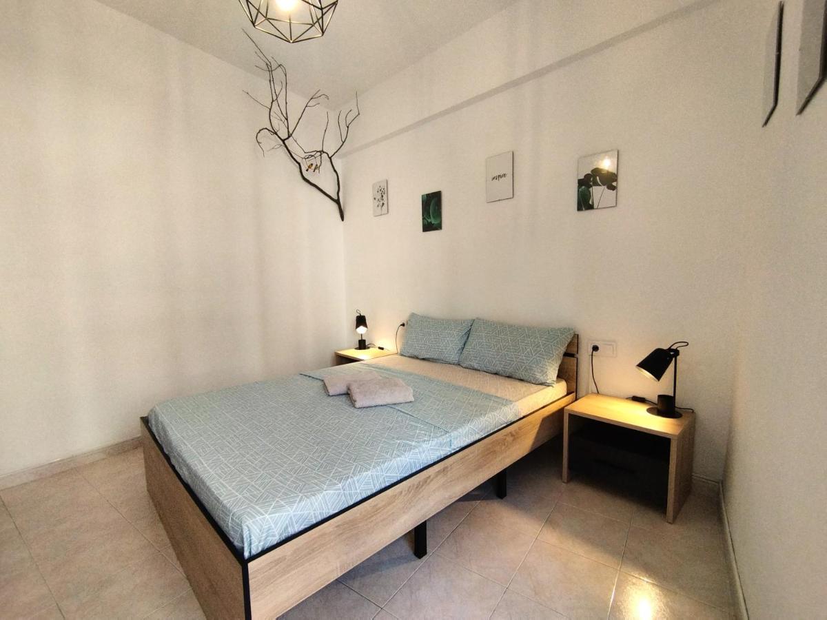 Guesthouse Shared With Host Alicante Exterior photo